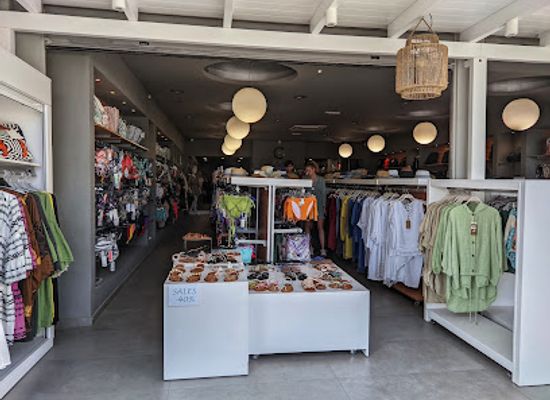 greece/santorini/kamari/shop/cstore