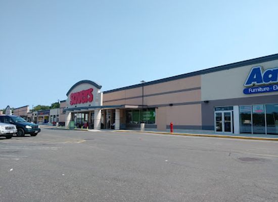 massachusetts/hampden-county/shop/springfield-plaza