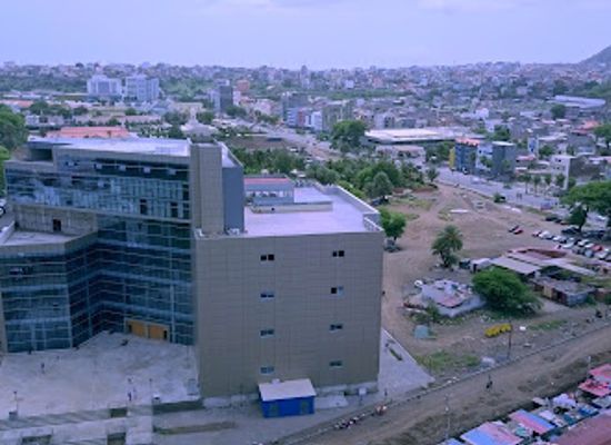 cabo-verde/praia/shop/shopping-cidades
