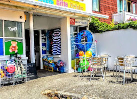 jersey/st-brelade-s-bay/shop/les-charrien
