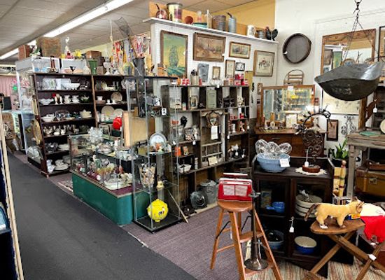 california/central-california/shop/fifth-street-antiques