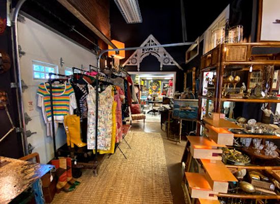 indiana/indianapolis/shop/the-corner-bazaar