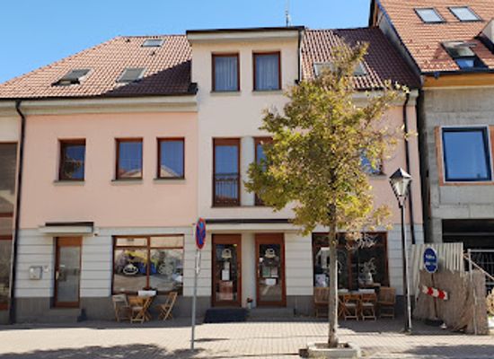 slovakia/trnava-region/shop/leharo