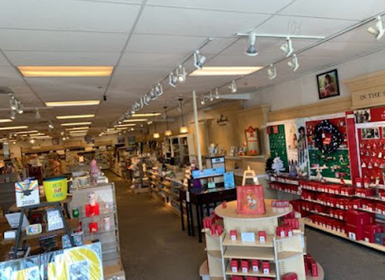 washington/lynnwood/shop/trudy-s-hallmark-shop