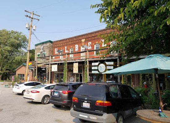 illinois/giant-city-state-park/shop/makanda-country-store