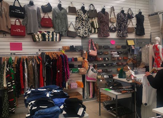 ireland/county-louth/shop/sara-boutique