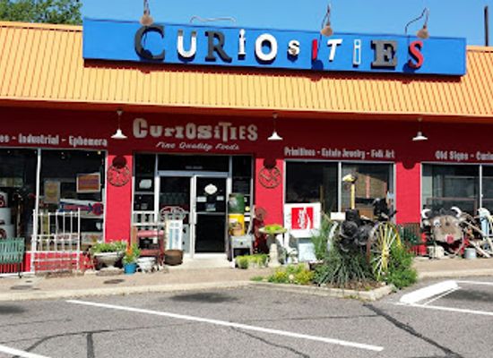 texas/dallas/shop/curiosities-antiques