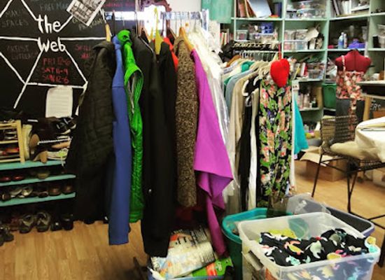 new-york/hunter-mountain/shop/phoenix-web-free-store-maker-s-space-artist-shop