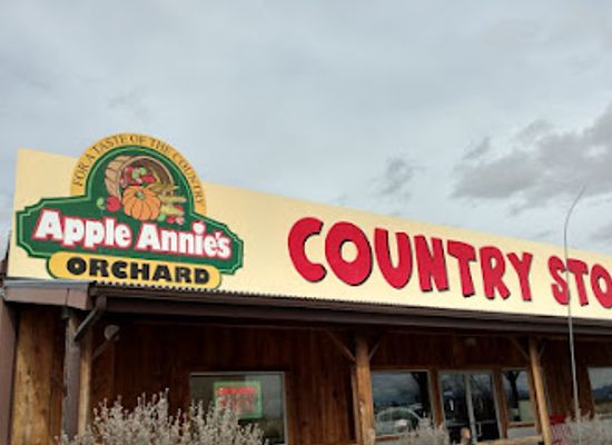 arizona/chiricahua-mountains/shop/apple-annie-s-country-store