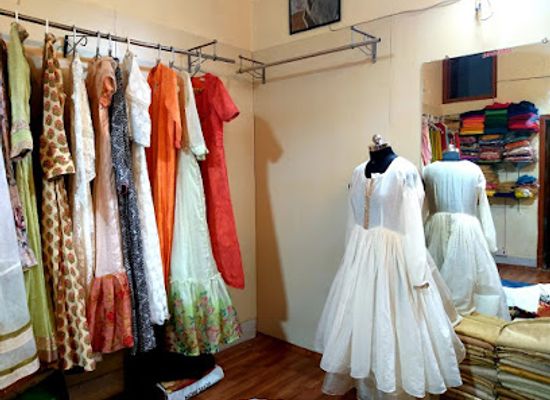 india/varanasi/shop/threads-in-needle-top-best-fashion-designer-boutique-in-varanasi