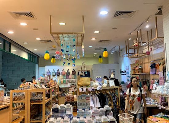 singapore/clarke-quay/shop/melissa-zakka