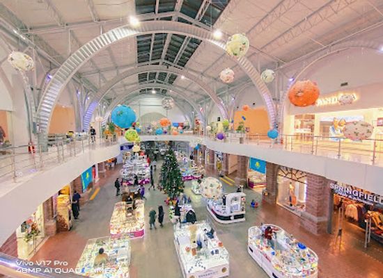 kazakhstan/uralsk/shop/atrium