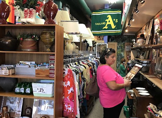 california/tahoe-city/shop/pass-it-on-thrift