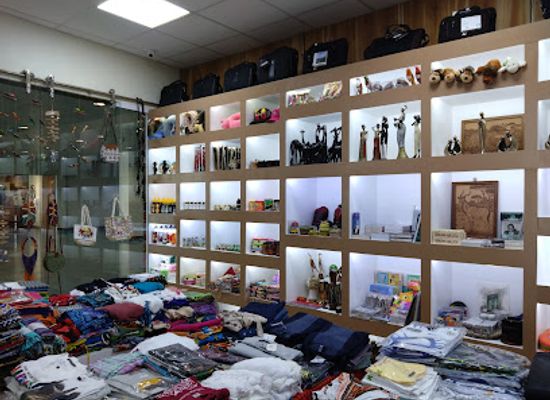 tanzania/dar-es-salaam/shop/gift-shop-dar-es-salaam-airport-julius-nyerere