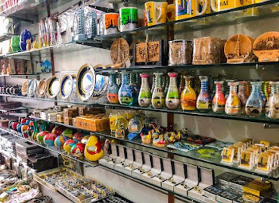 united-arab-emirates/northern-emirates/shop/uae-souvenirs-gift