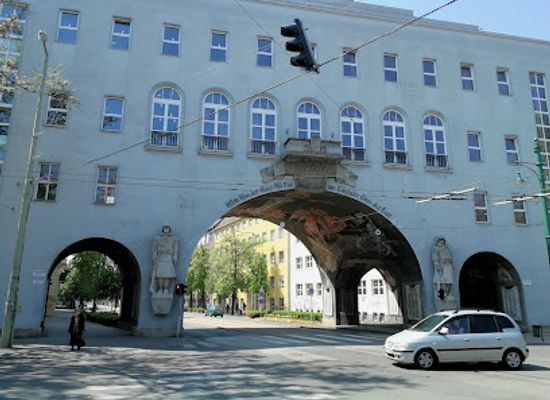 hungary/szeged-csanad/shop/flood-memorial