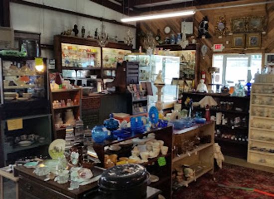 west-virginia/monongahela-national-forest/shop/sisters-antiques-llc