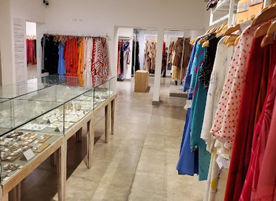 sri-lanka/colombo-district/shop/the-design-collective-store