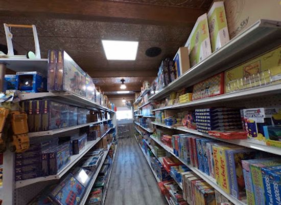 north-dakota/red-river-valley/shop/village-toy-shop