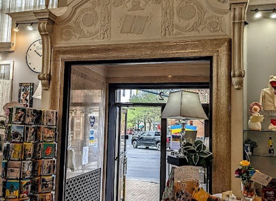 new-york/finger-lakes/shop/first-national-gifts
