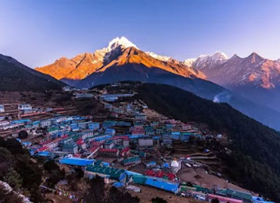 nepal/namche-bazaar/shop/mini-supermarket