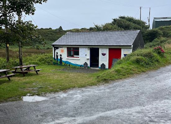 ireland/mizen-head/shop/sean-the-shop