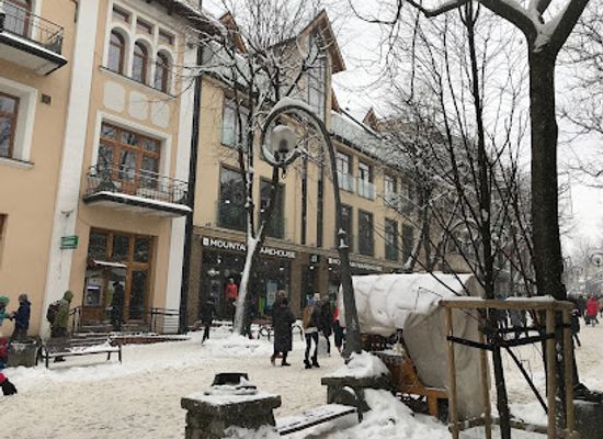 poland/zakopane/shop/mountain-warehouse-zakopane