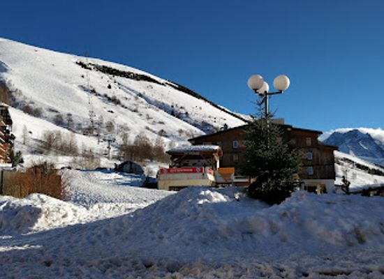 france/les-deux-alpes/shop/skiset-sports-village