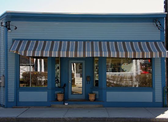 massachusetts/mohawk-trail/shop/a-heart-for-art