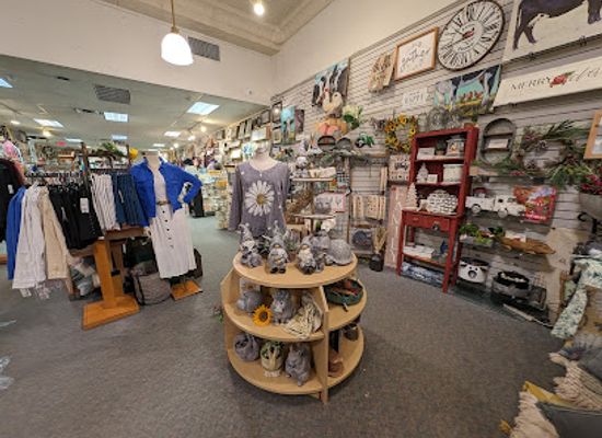 wisconsin/chippewa-valley/shop/country-treasures