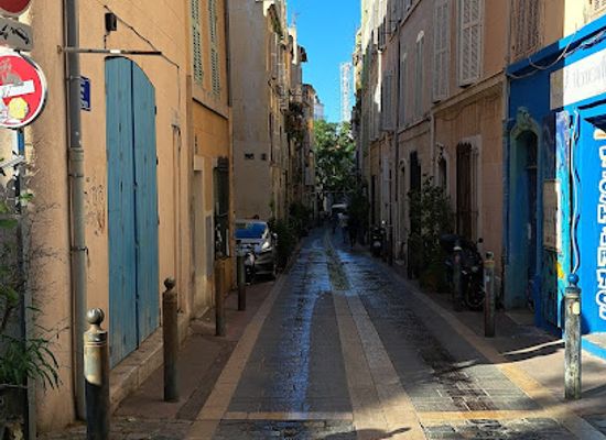 france/marseille/le-panier/shop/le-panier-des-createurs