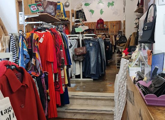 italy/via-francigena/shop/humana-vintage-roma