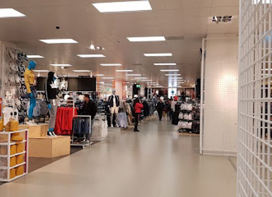 spain/andalusia/shop/primark