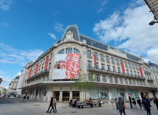 france/dijon/centre-ville/shop/galeries-lafayette