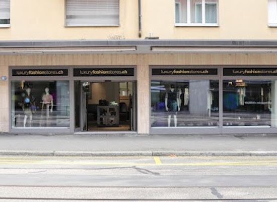 switzerland/zurich/shop/s-m-l-xl