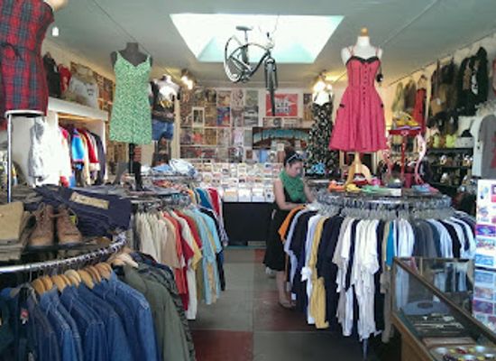 california/long-beach/shop/liberty-vintage