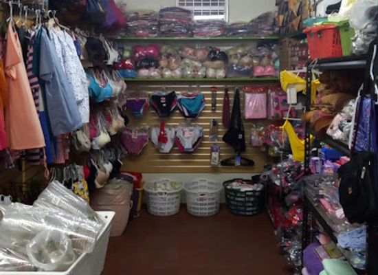 dominica/purple-turtle-beach/shop/james-store-home-and-furniture-baystreet