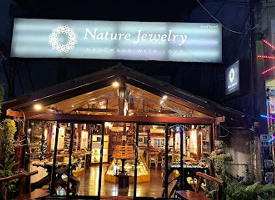 thailand/phi-pan-nam-range/shop/nature-art-gallery
