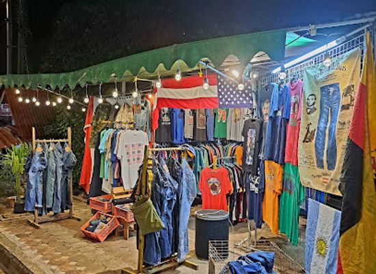thailand/rayong/mae-ram-phueng-beach/shop/old-new-1970-shop