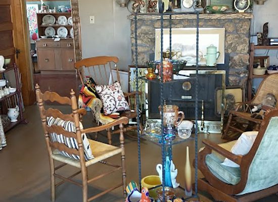 wyoming/hot-springs-county/shop/aunt-teak-and-uncle-junk