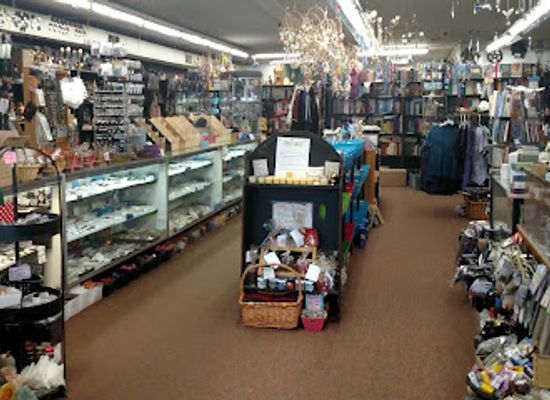 connecticut/new-haven-harbor/shop/curious-goods-new-age-shop
