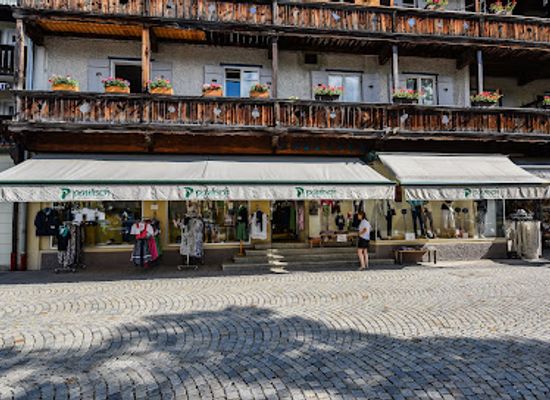 germany/oberammergau/shop/paulisch-trachtenmode