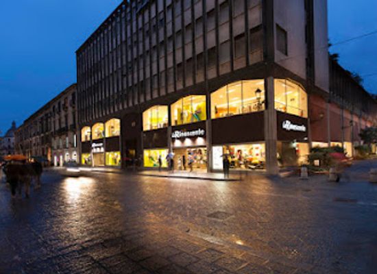 italy/catania/catania-city-centre/shop/rinascente-catania