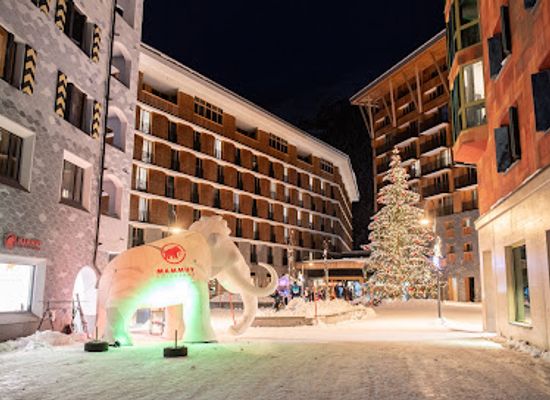 switzerland/andermatt/shop/mammut-store-andermatt