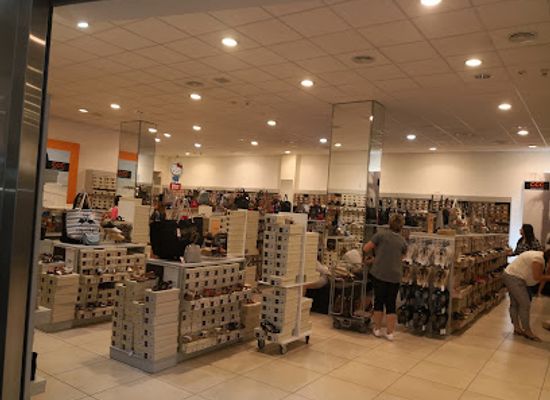 poland/wroclaw/krzyki/shop/shopping-center-gaj