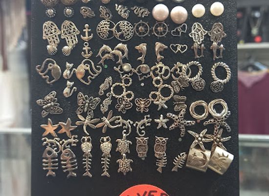 sint-maarten/maho/shop/magic-hands