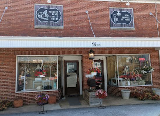 virginia/skyline-drive/shop/hawksbill-trading-company