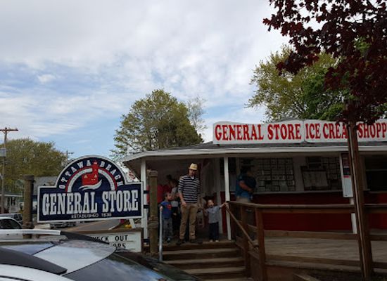 michigan/holland-state-park/shop/ottawa-beach-general-store