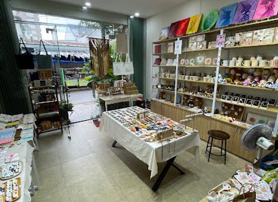 vietnam/da-nang/ngu-hanh-son-district/shop/outstanda-handcraft-local-handmade-gift-shop