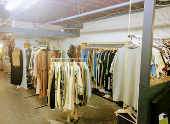 kansas/kansas-city/shop/market-collective-at-river-market-antiques